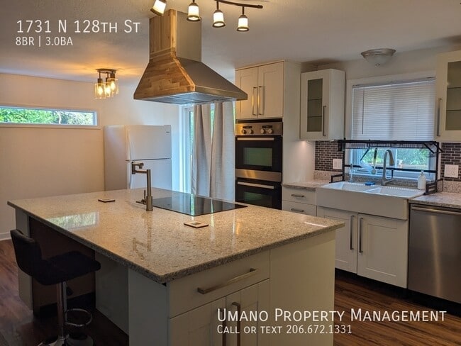 Building Photo - 1731 N 128th St