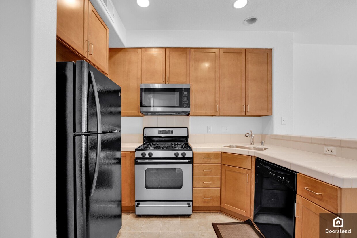 702 Kingsford Way, Hayward, CA 94541 Townhome Rentals in Hayward CA