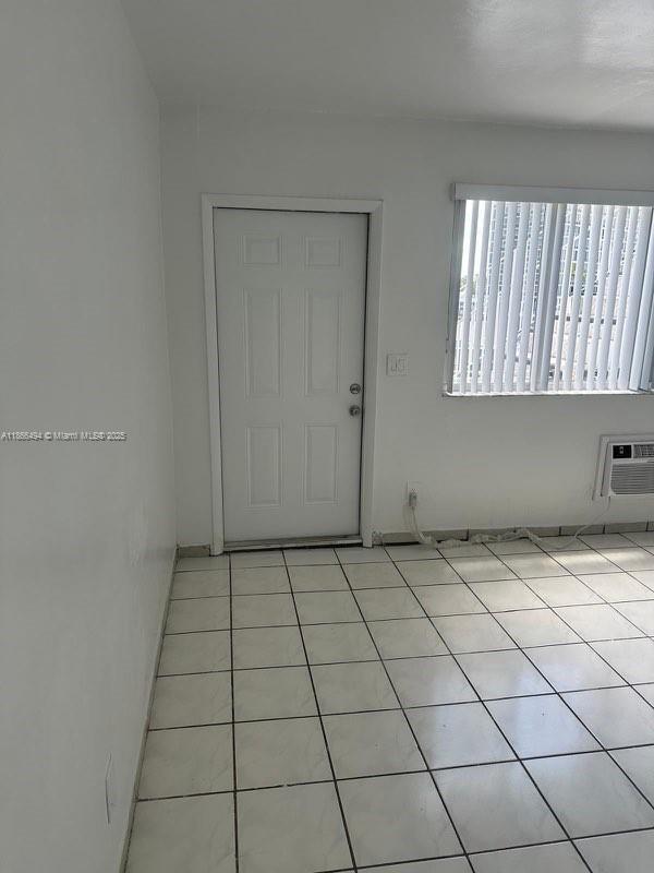 Building Photo - 7001 Bonita Dr