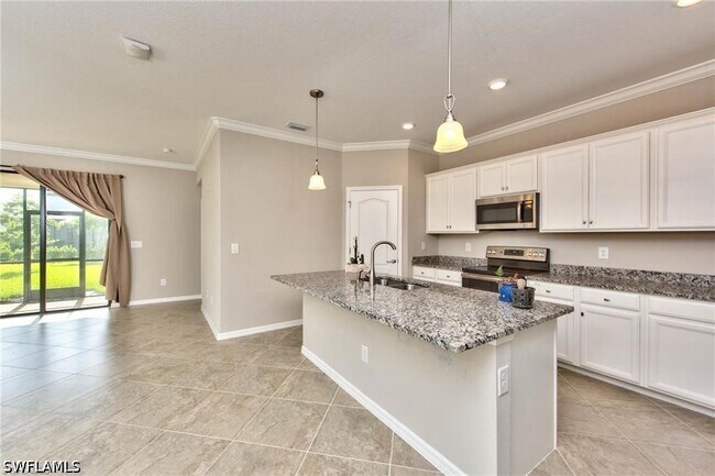 Foto del edificio - 9460 Foxglove Ln