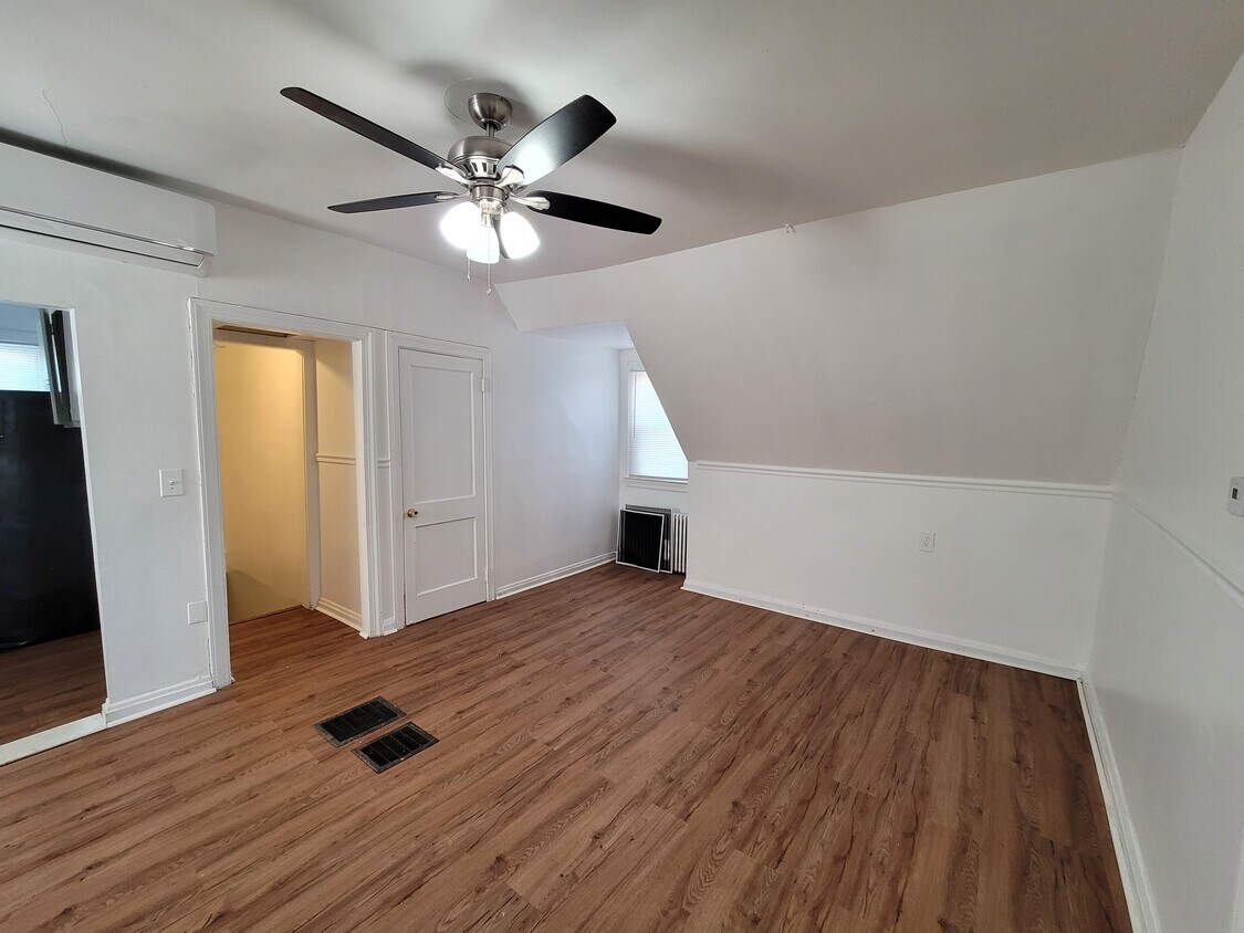 Primary Photo - 4207 3rd St