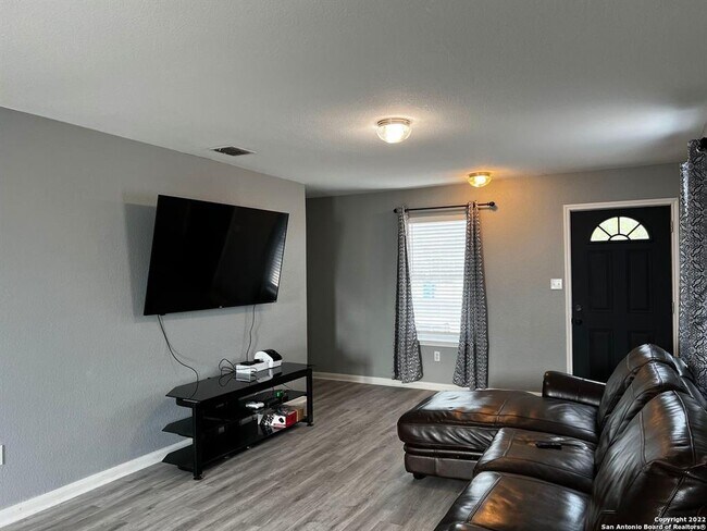 Foto del edificio - 5923 Fox Canyon