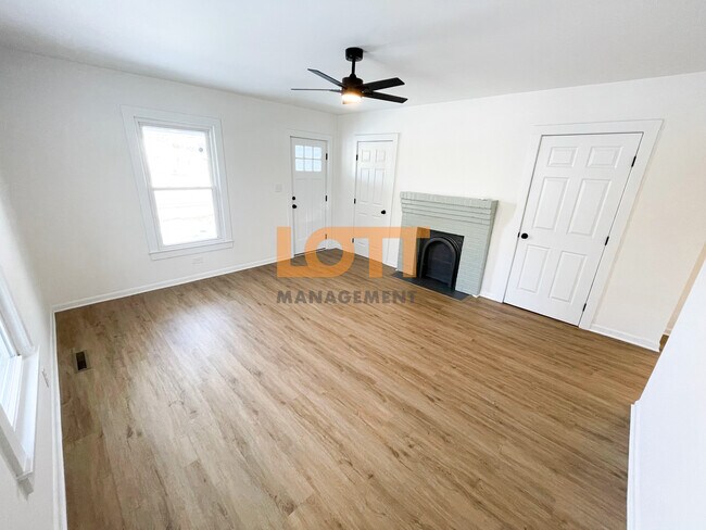 Foto del edificio - 603 Cedar Lane Rd