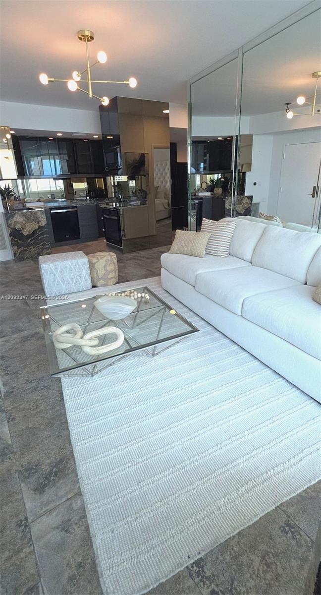 Foto del edificio - 300 South Pointe Dr