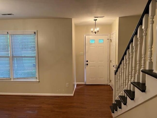 Building Photo - 1551 Woodcroft Dr
