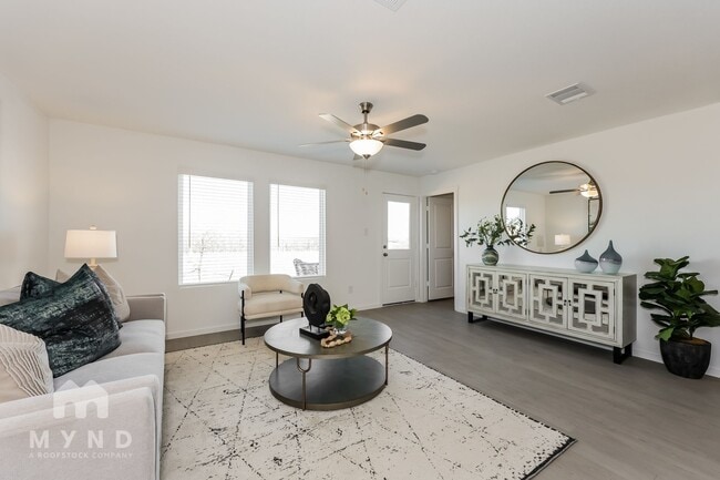 Building Photo - 2709 Ctr Crk Ln