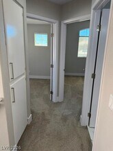 Building Photo - 1528 Splinter Rock Way