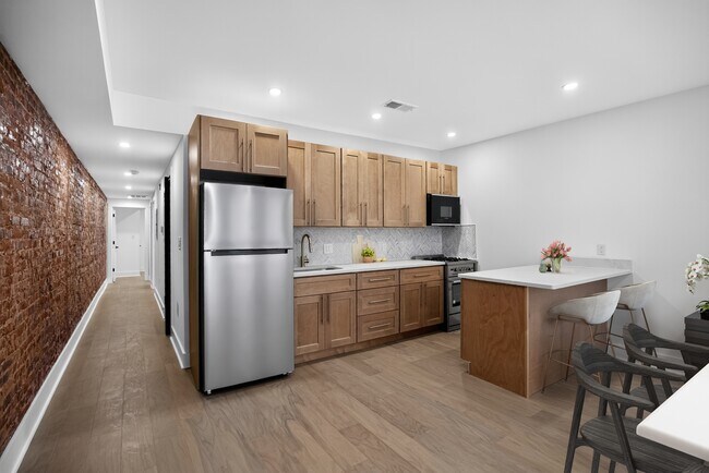 Foto del edificio - 532 E Johnson St