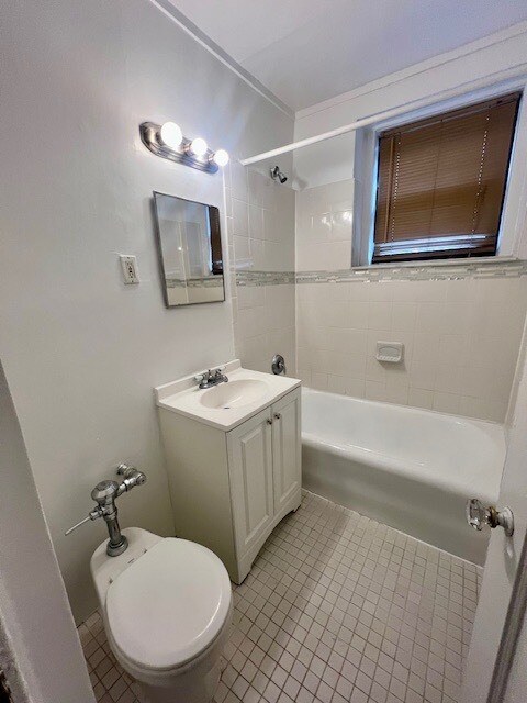 Foto del edificio - 3 Greenridge Ave