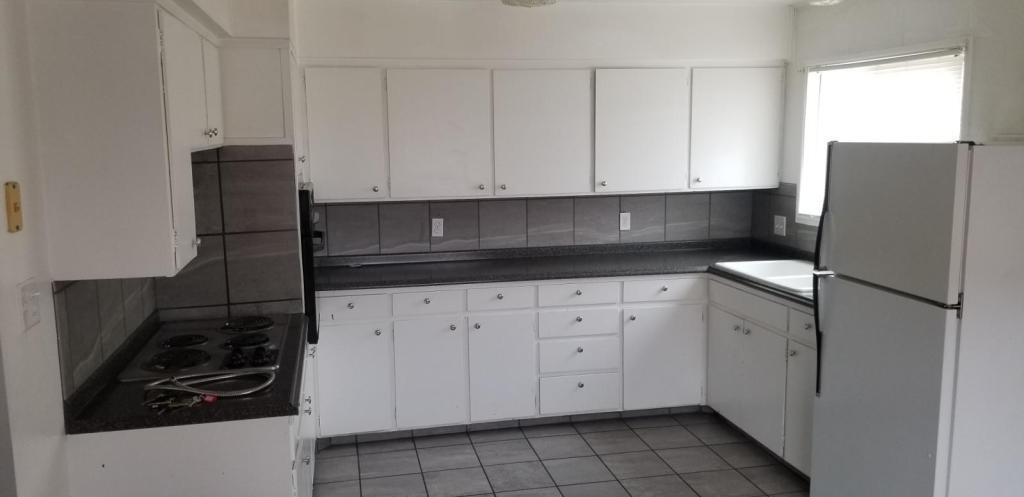 Building Photo - 1767 Oxford Dr #1