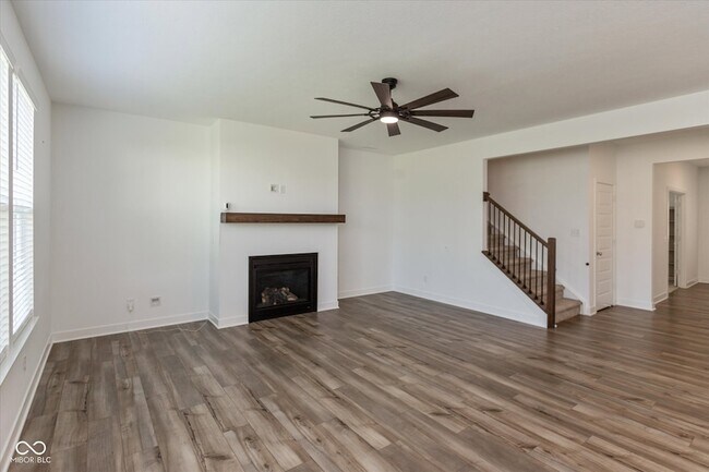 Foto del edificio - 3148 Hawking Ct