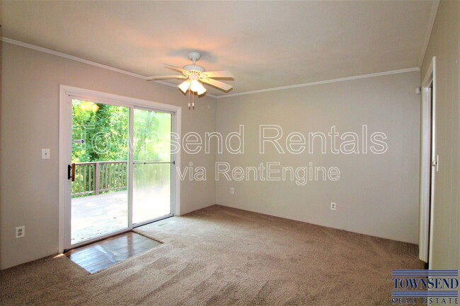 Foto del edificio - 718 Dandridge Dr