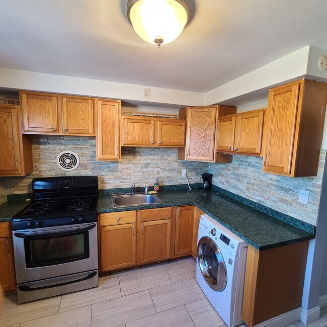 Foto del edificio - 166 Huber St