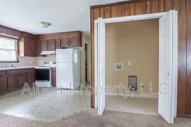 Building Photo - 107 Vesta Dr