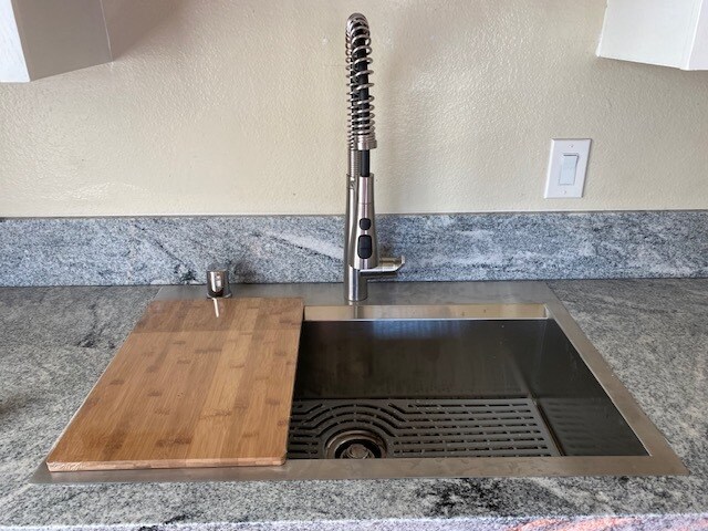 Designer sink & faucet - 5811 Whitnall Hwy