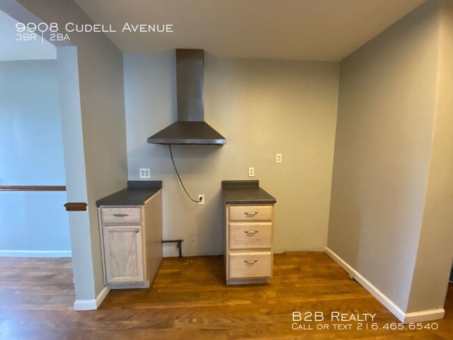 Building Photo - 9908 Cudell Ave