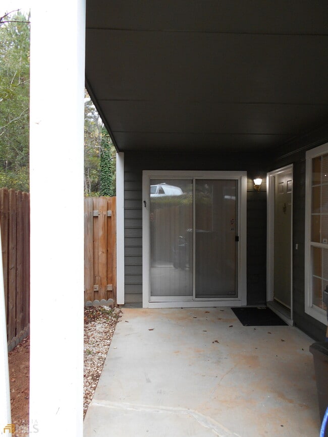 Building Photo - 818 Wuthering Way