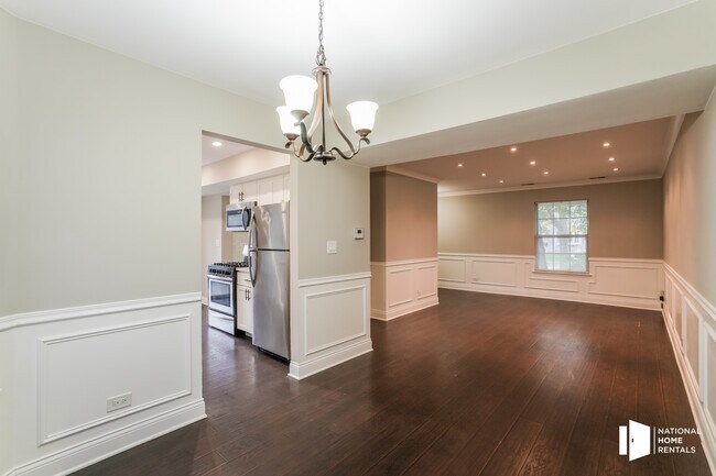 Foto del edificio - 130 Bedford Rd