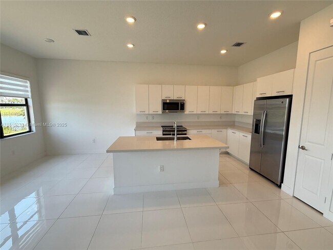 Foto del edificio - 17494 SW 41st St