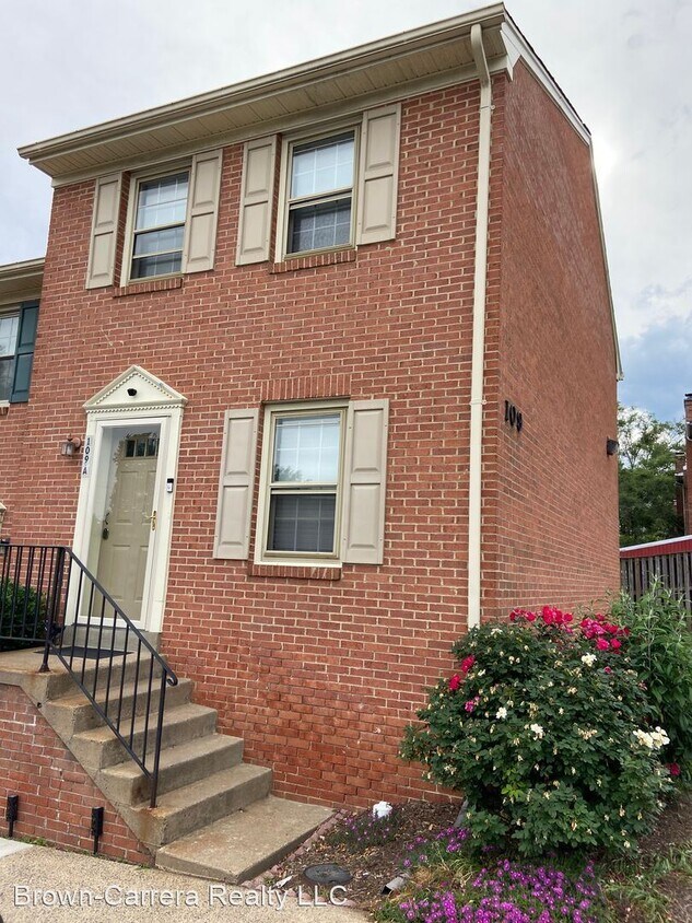 Primary Photo - 2 br, 1.5 bath House - 109 A Davis Ave SW