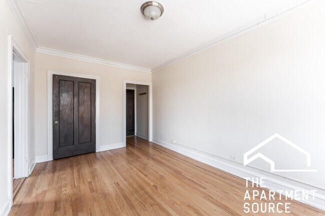 Building Photo - 2109 Grove