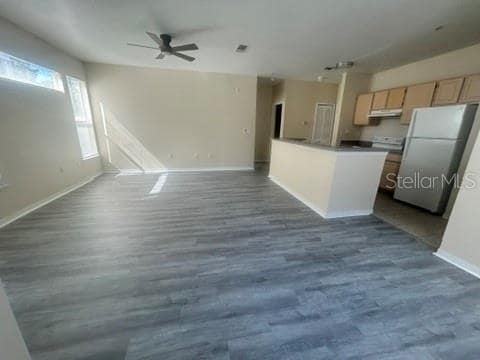 Foto del edificio - 5807 Legacy Crescent Pl