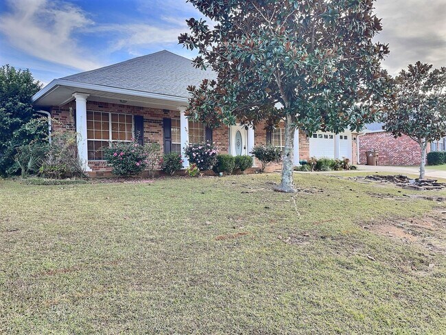 Foto del edificio - 4-BD, 3-BA Brick Home North of I10 in Bilo...