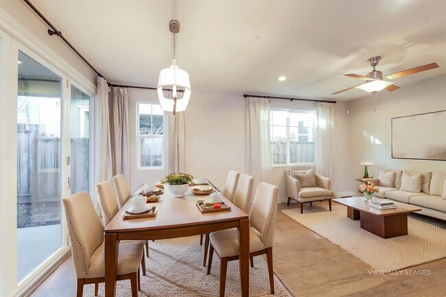 Foto del edificio - PURE Property Management Presents: Your Gateway to Elevated Living in the Coveted Twin Creeks Par...