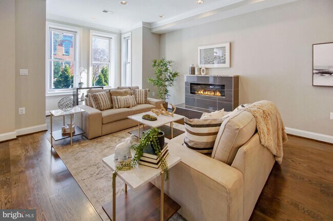 Foto del edificio - 302 M St NW