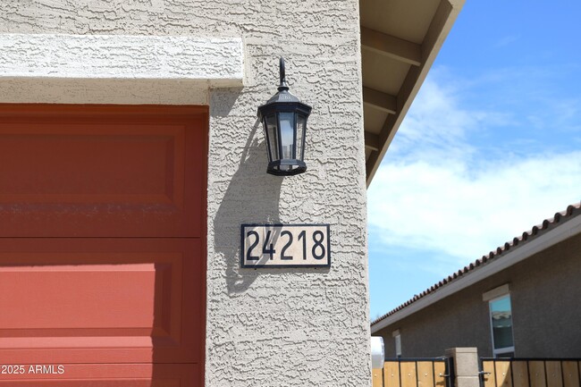 Building Photo - 24218 W Hopi St