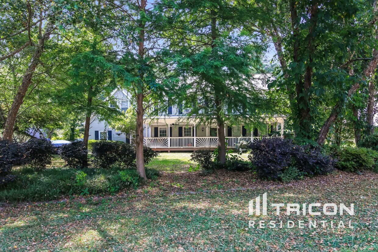 Foto principal - 3321 Manchester Dr SW