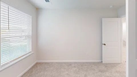 Building Photo - 118 McLauren Pl