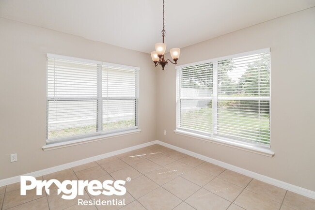 Building Photo - 25130 Ironwedge Dr