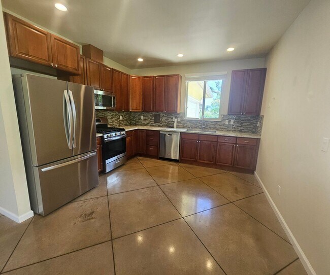 Foto del edificio - Beautiful Wailuku country Estate Home Cent...