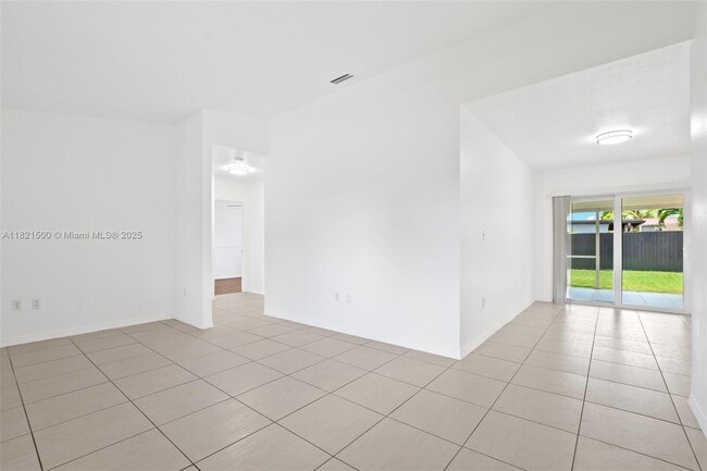 Building Photo - 13992 SW 181st Terrace