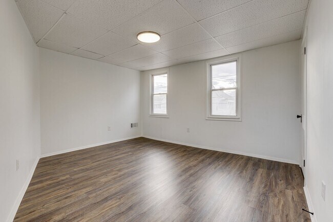 Foto del edificio - 1931 Arlington Ave