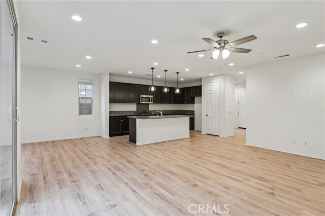 Foto del edificio - 5313 Teramo Ln