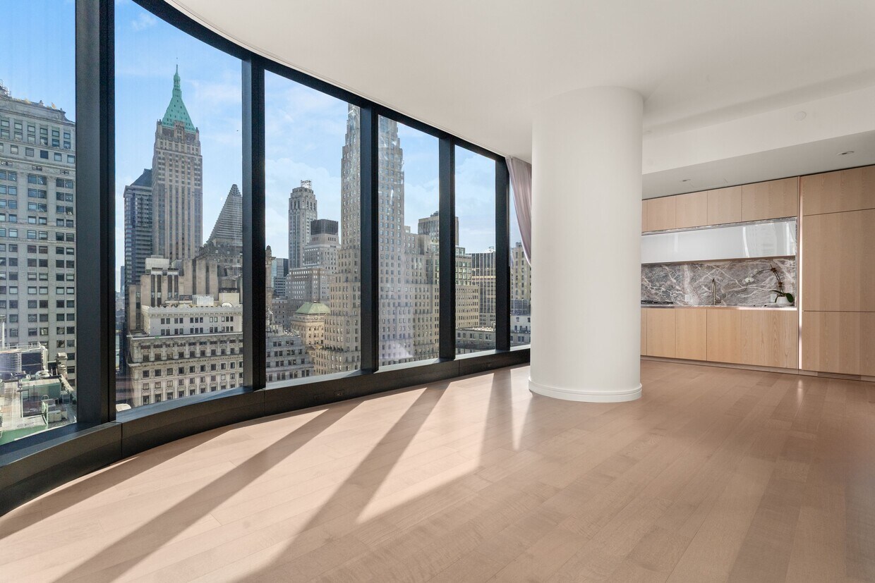 Primary Photo - 125 Greenwich St