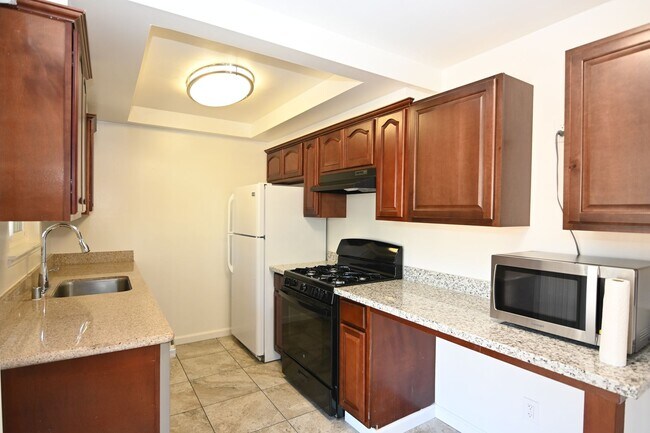 Foto del edificio - 460 Richfield Dr