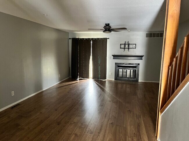 Sala de estar - 101 S Rock Rd