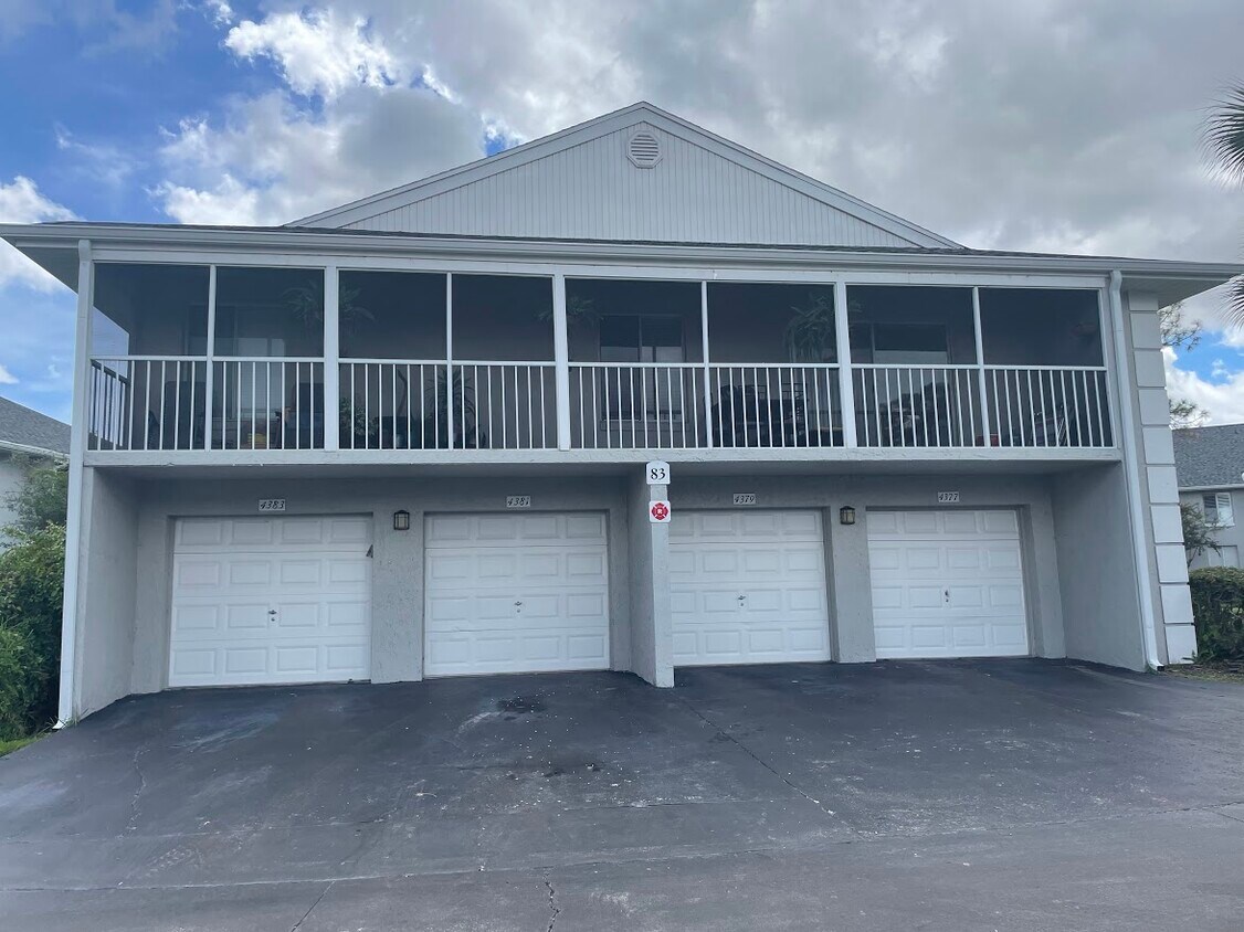 Foto principal - 4377 White Pine Ave