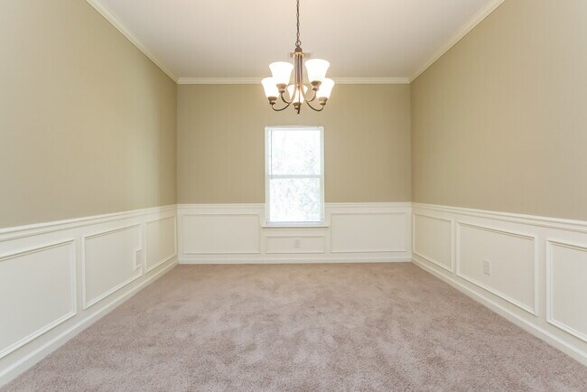 Foto del edificio - 767 Helm Ln NW