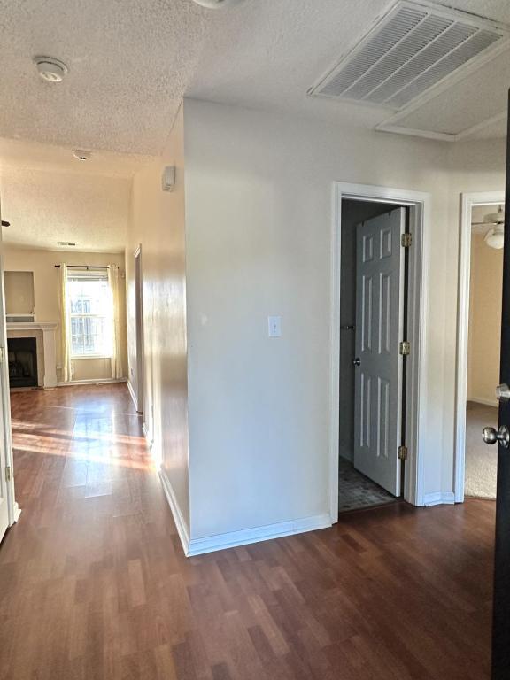 Foto del edificio - 4418 Clifton Dr