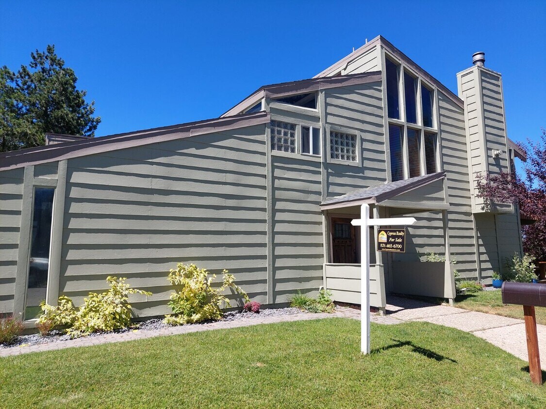 Primary Photo - Monthly rental in the Tahoe Keys with boat...