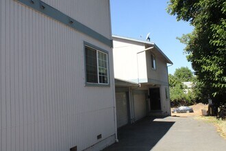 Building Photo - 2004 Cavallo Rd