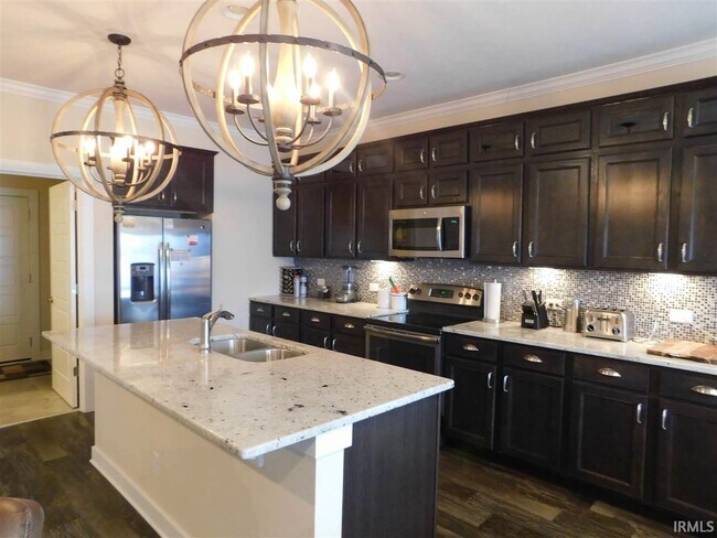 Foto del edificio - 5951 Brookstone Dr