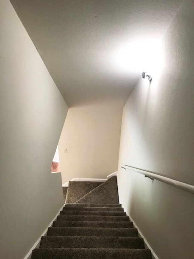 Foto del edificio - 2 Story townhome in Moody, Texas.