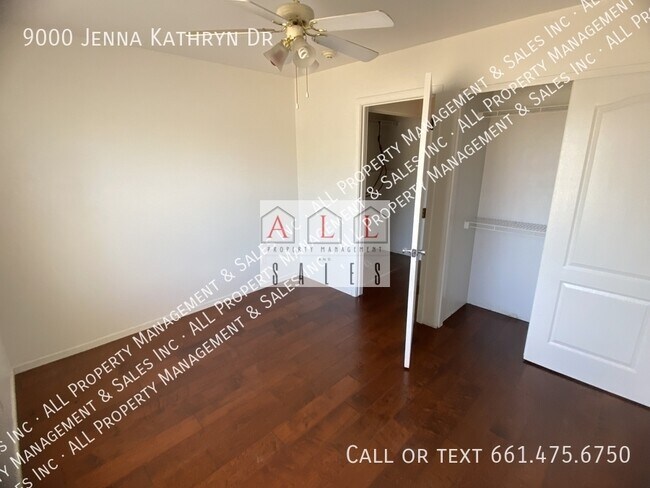 Foto del edificio - 9000 Jenna Kathryn Dr
