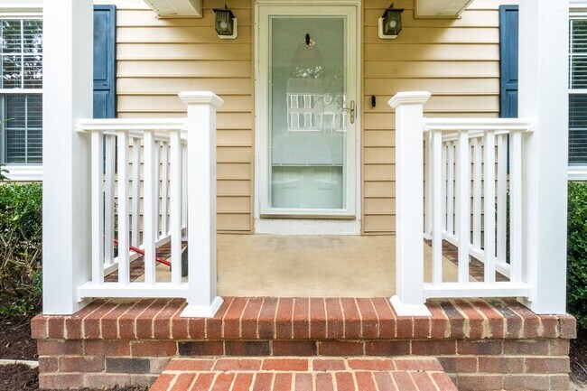 Foto del edificio - Stunning 4 Bedroom 2.5 Bath Home in West H...