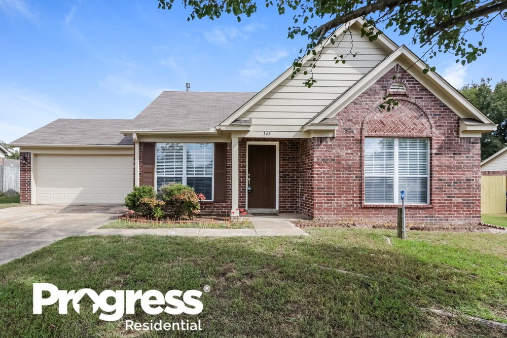 145 Pinewood Dr, Oakland, TN 38060 House for Rent in Oakland, TN